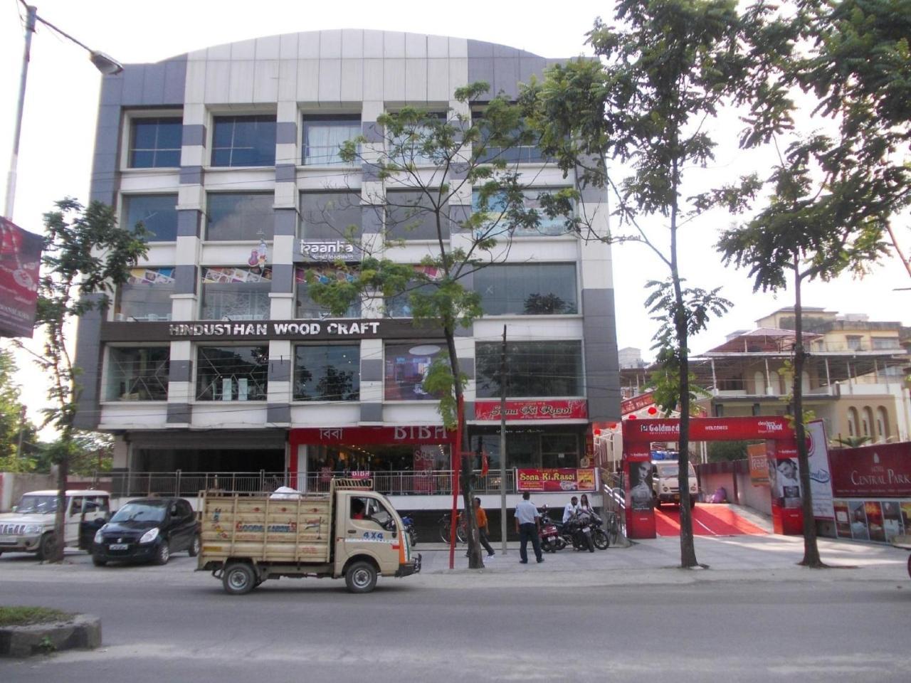 Hotel Central Park Siliguri Exteriör bild